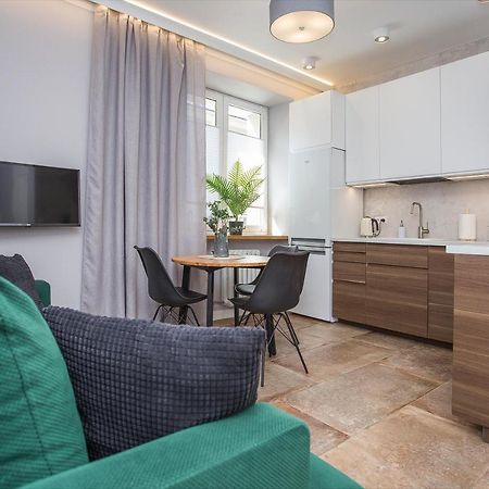 Urban Jungle Apartment In The Heart Of The City Bialystok Exterior photo