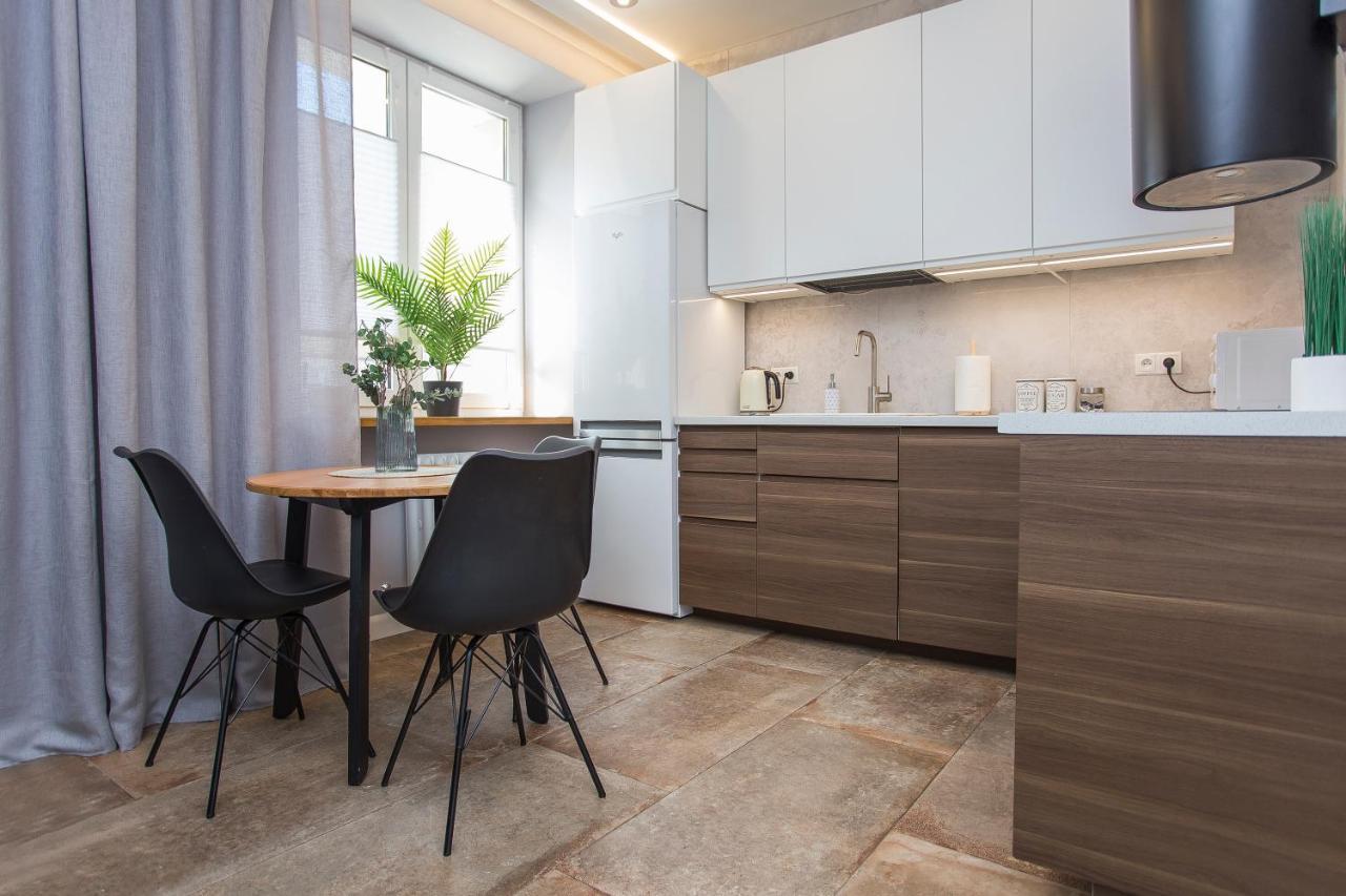 Urban Jungle Apartment In The Heart Of The City Bialystok Exterior photo